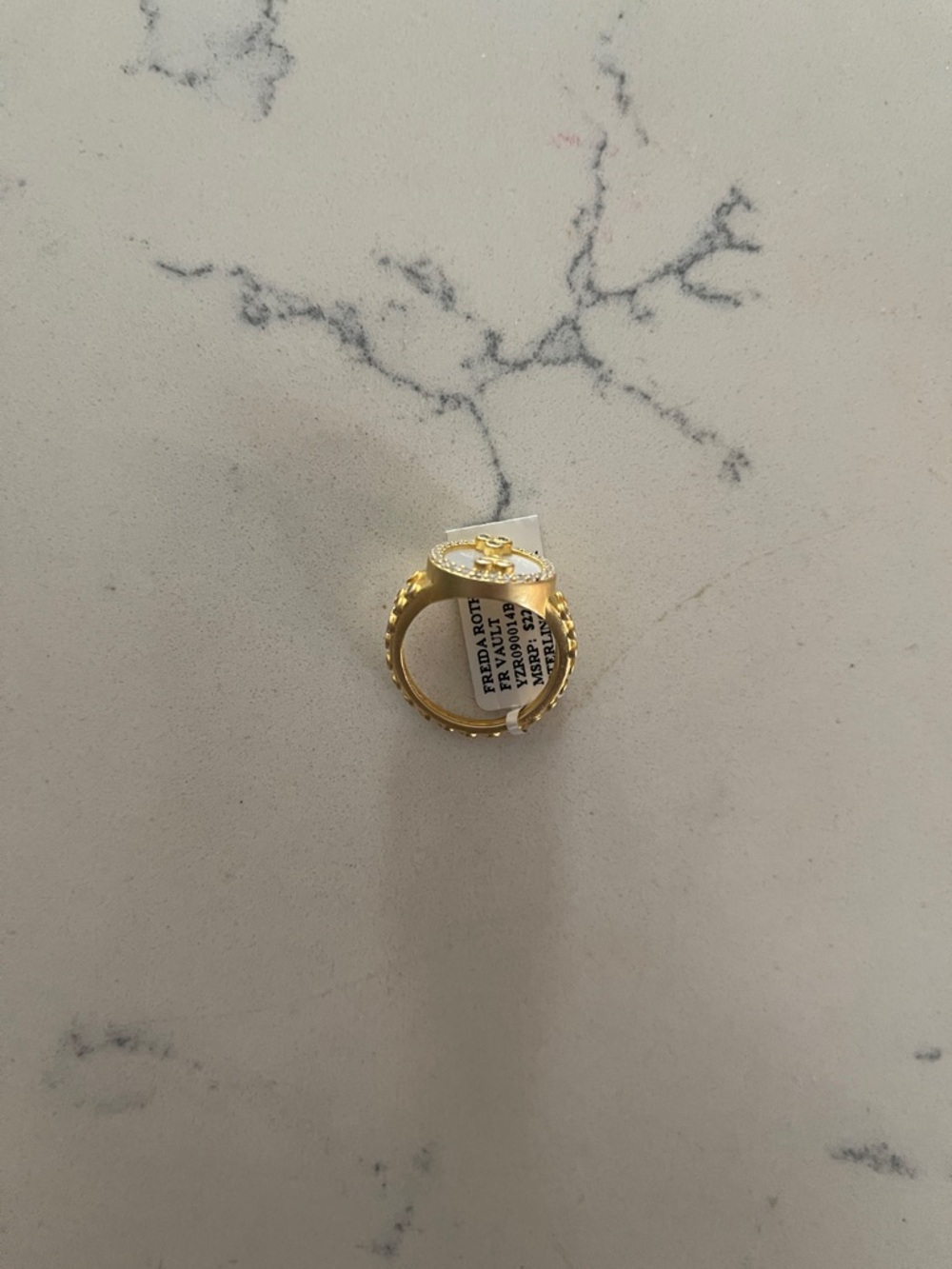 Freda Rothman size 7 gold ring - Picture 5 of 6